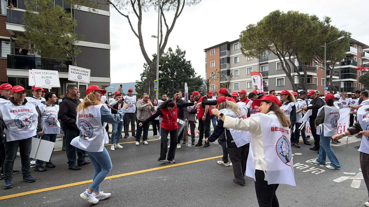 Muğla’da 1 Mayıs Coşkusu: Emekçiler Akyol’dan Meydana Yürüdü 3